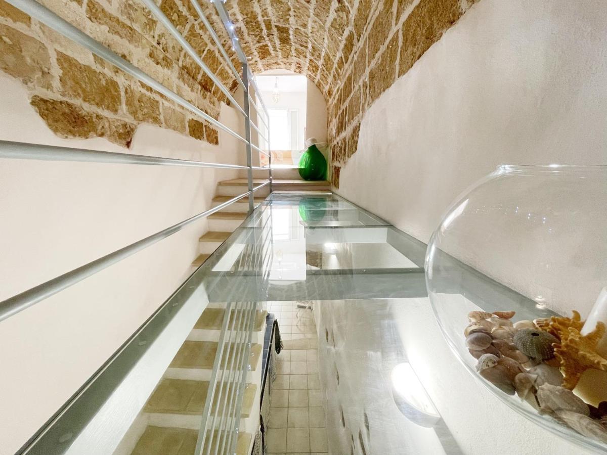 Mediterraneo House- Casa Nel Centro Storico Матино Екстериор снимка