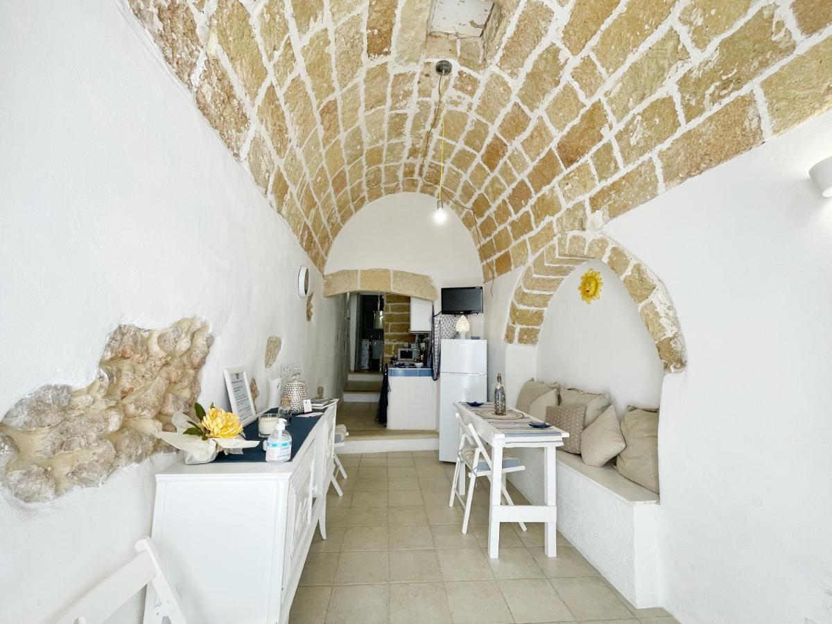 Mediterraneo House- Casa Nel Centro Storico Матино Екстериор снимка