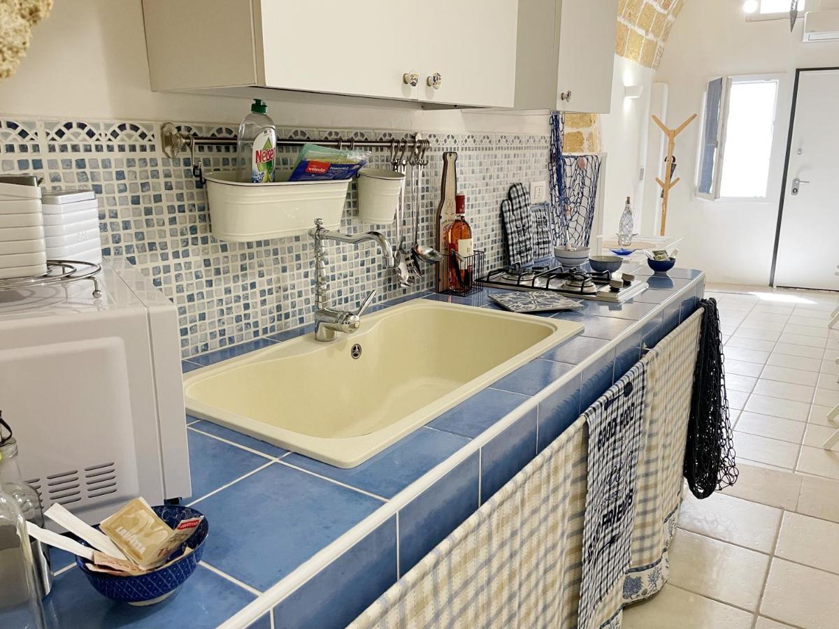 Mediterraneo House- Casa Nel Centro Storico Матино Екстериор снимка