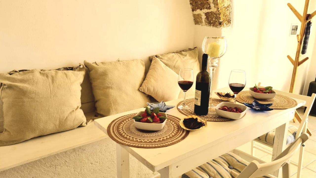 Mediterraneo House- Casa Nel Centro Storico Матино Екстериор снимка