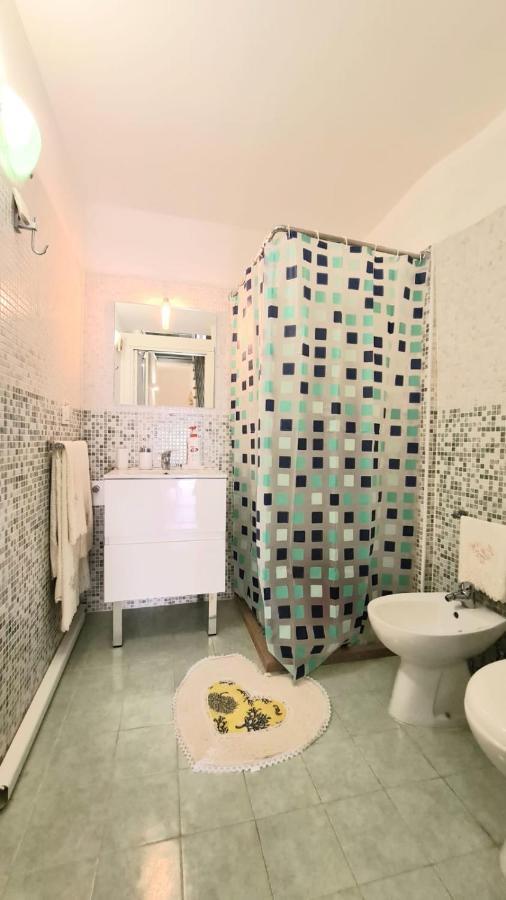 Mediterraneo House- Casa Nel Centro Storico Матино Екстериор снимка